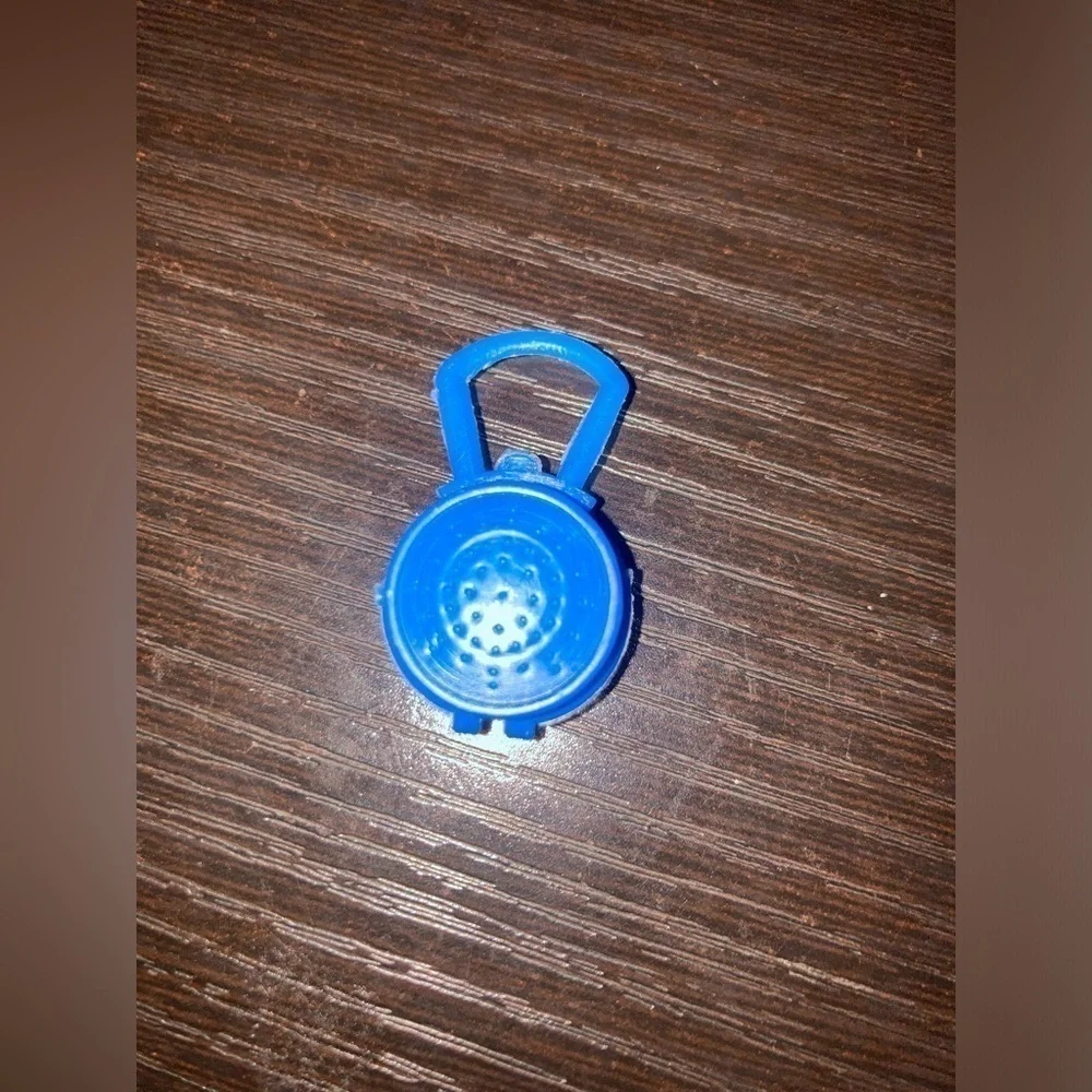 Vintage Barbie 1960’s blue plastic mini round purse.EUC. See pictures for detail